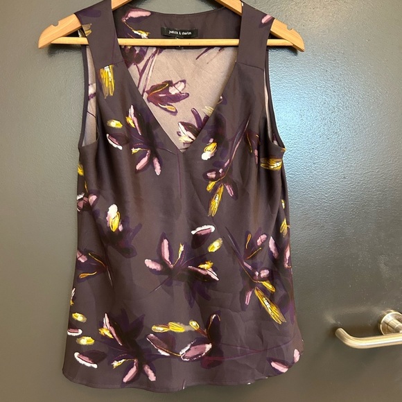 Judith & Charles size 6 EUC Artistic purple  Tank Top with Floral Accents - Picture 7 of 15